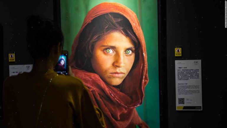 Afghan girl pictured on National Geographic cover to be granted asylum